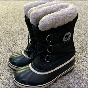 Boys sorel boots